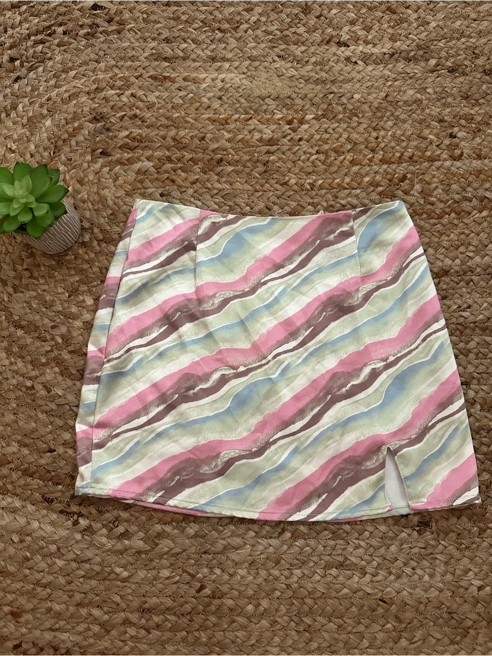 SATIN PATTERNED MINI SKIRT